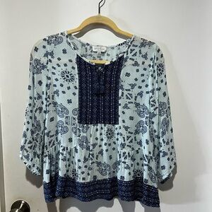 🛍️ Lucky Brand Light Blue and Navy paisley Patterned Blouse
